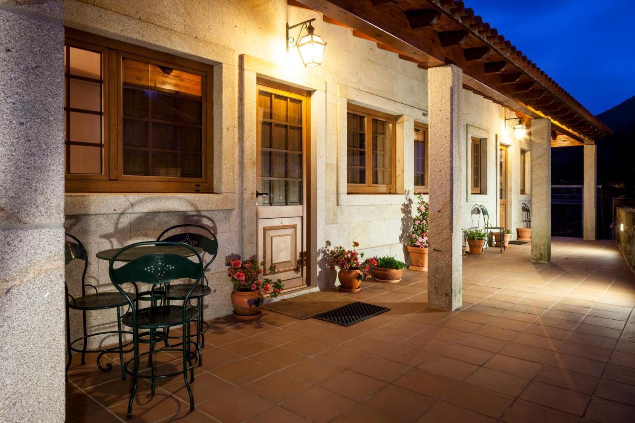 Cerca Dos Passais Villa Entre Ambos os Rios Exterior photo